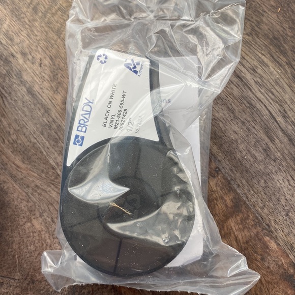 Brady Authentic (M21-500-595-WT) All-Weather black on white vinyl label 1/2” - Picture 8 of 10